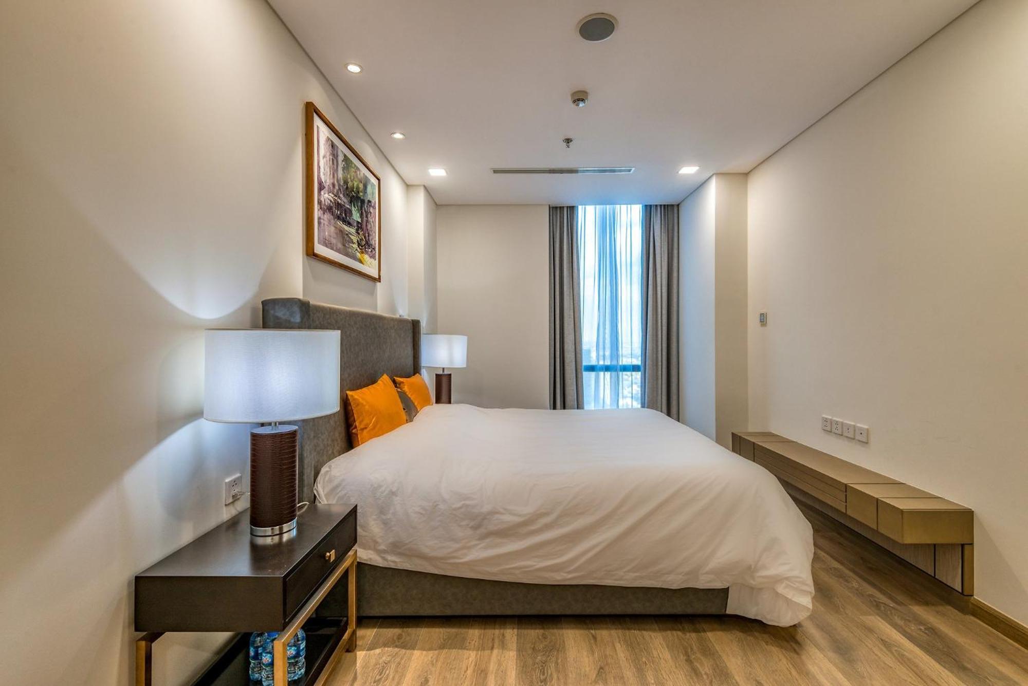 Urban Heights Rentals Landmark 81 Хошимин Екстериор снимка